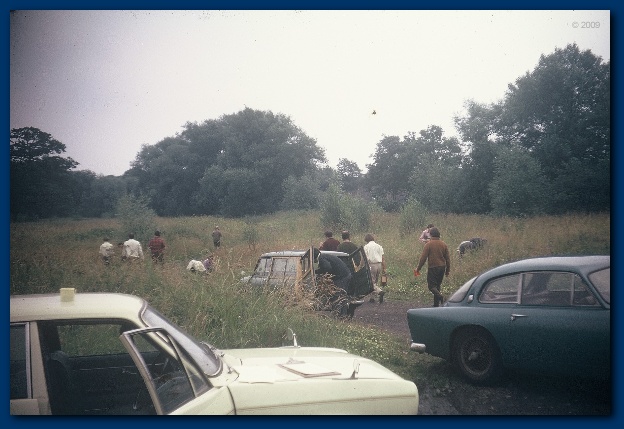 600x404 pixels (105K)